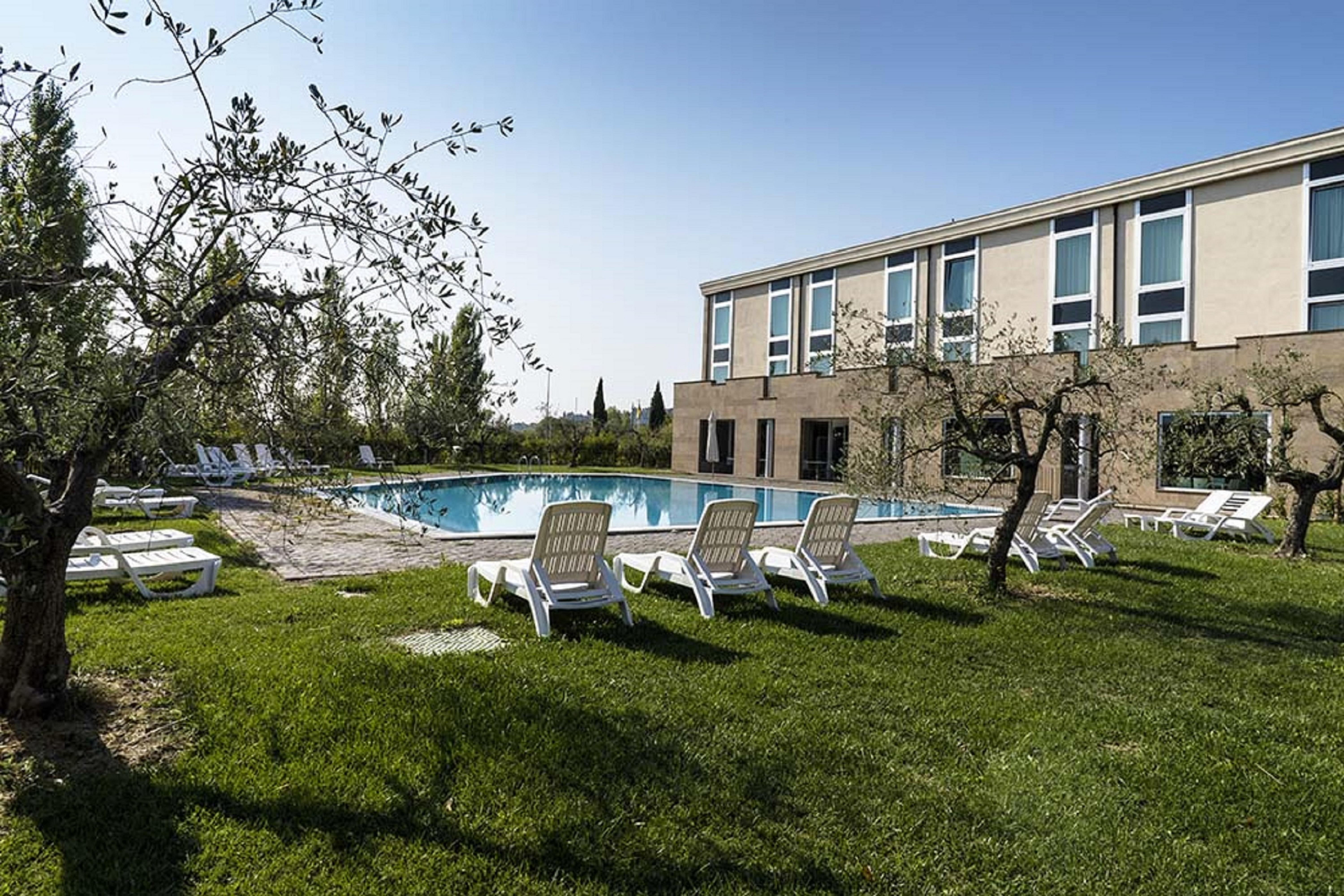 A Point Arezzo Park 4*